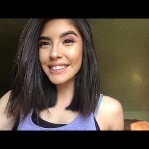 Meet your Posher, Alejandra